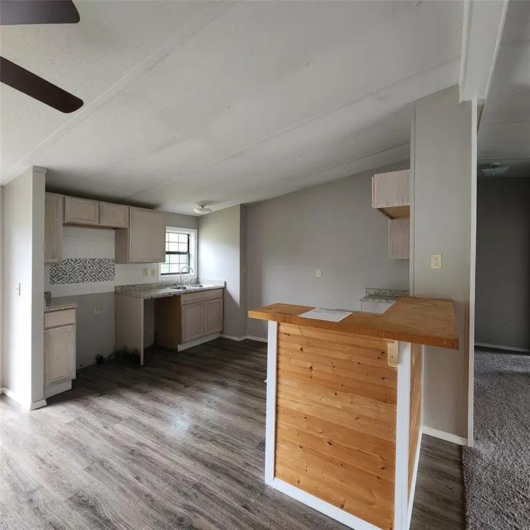 Photo 8 — 705 W Locust Street, Tecumseh, OK 74873