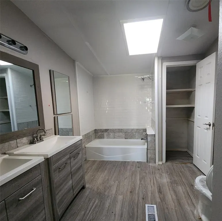 Photo 14 — 705 W Locust Street, Tecumseh, OK 74873