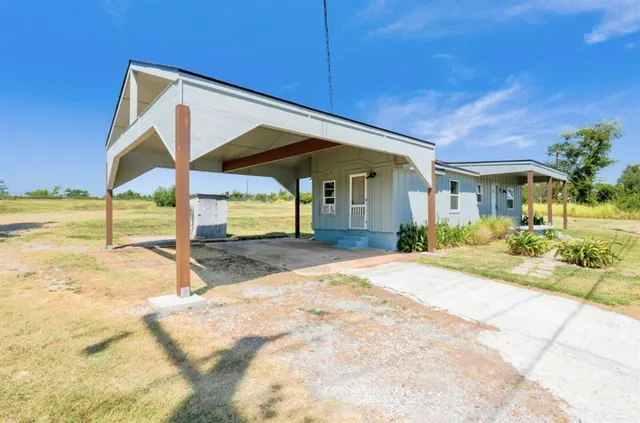 Photo 3 — 302 S Leo Avenue, Shawnee, OK 74801