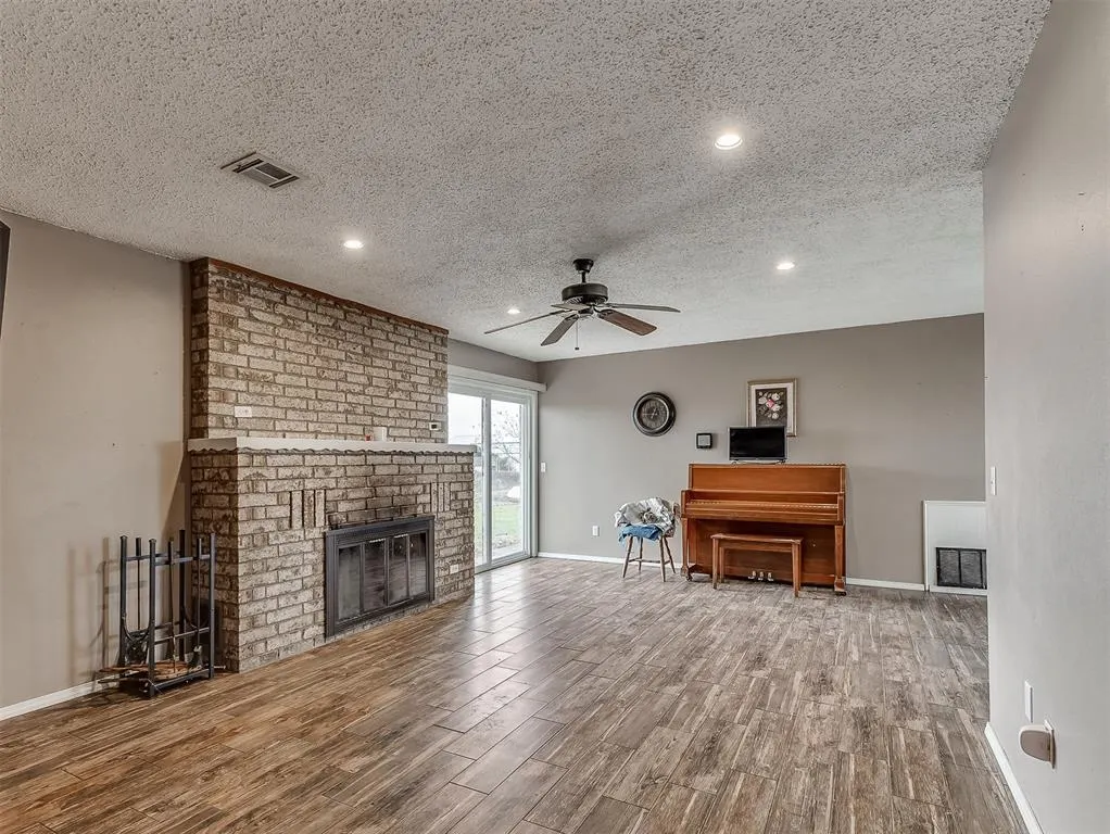 Photo 7 — 14400 W Cooksey Road, Crescent, OK 73028