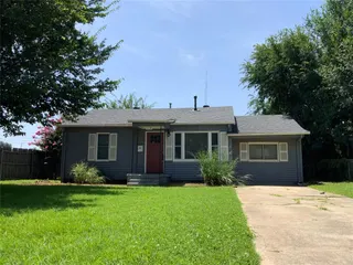 Sold home at 7110 NW 43rd Street