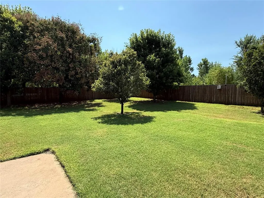 Photo 16 — 2308 Sunup Place, Clinton, OK 73601
