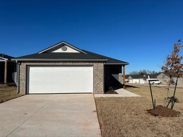 Front exterior — 1222 Colt Drive, Guthrie, OK 73044
