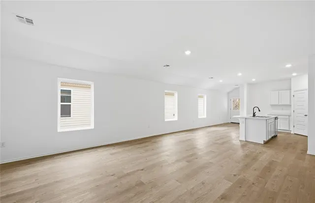 Photo 6 — 1222 Colt Drive, Guthrie, OK 73044
