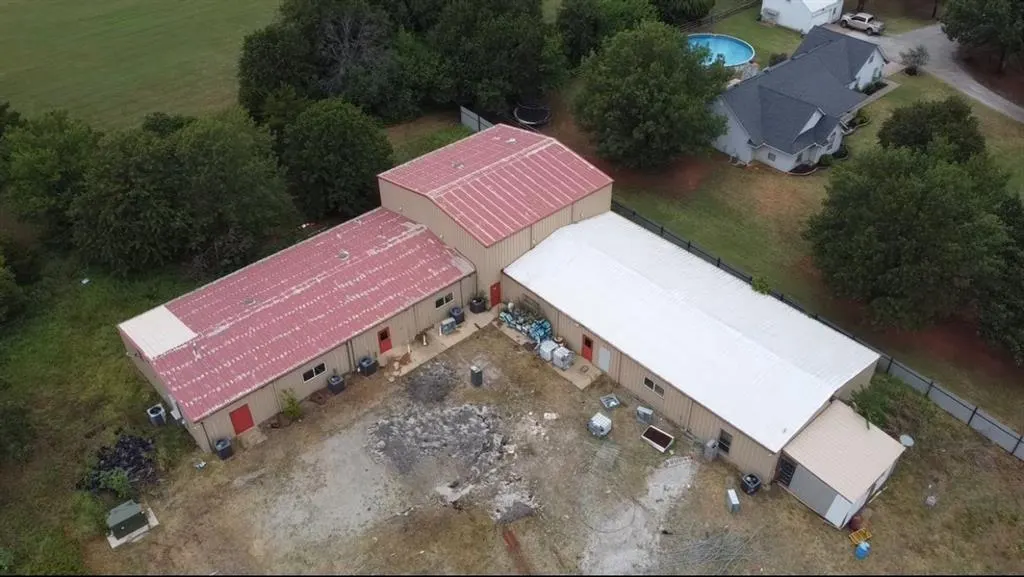 Photo 2 — 900585 S Sandy Lane, Chandler, OK 74834