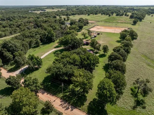 Photo 3 — 98038 N 3745 Road, Okemah, OK 74859