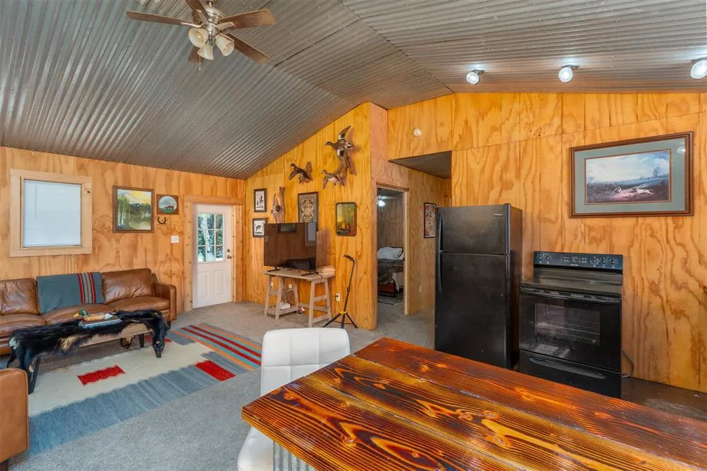 Photo 16 — 98038 N 3745 Road, Okemah, OK 74859