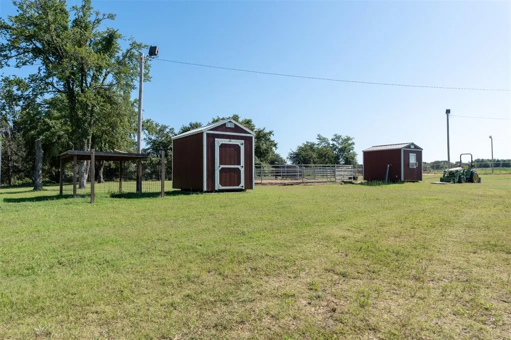 Photo 30 — 98038 N 3745 Road, Okemah, OK 74859