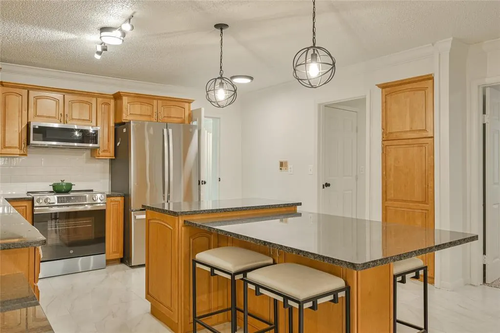 Photo 12 — 1715 Edwards Avenue, Oklahoma City, OK 73111