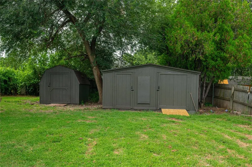 Photo 39 — 1715 Edwards Avenue, Oklahoma City, OK 73111