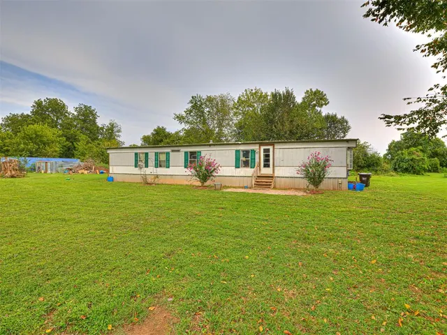 Photo 3 — 9115 Flat Armadillo Road, Lexington, OK 73051