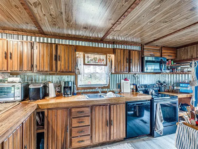 Photo 7 — 9115 Flat Armadillo Road, Lexington, OK 73051