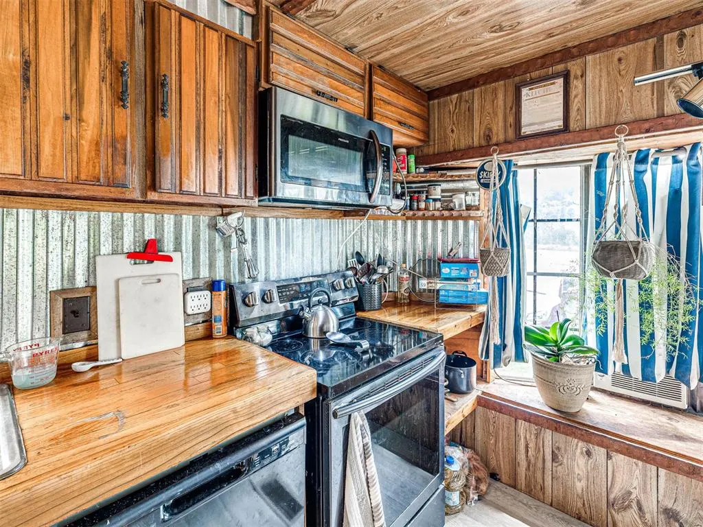 Photo 9 — 9115 Flat Armadillo Road, Lexington, OK 73051