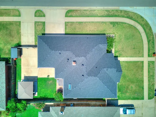 Photo 5 — 9801 S David Drive, Oklahoma City, OK 73159