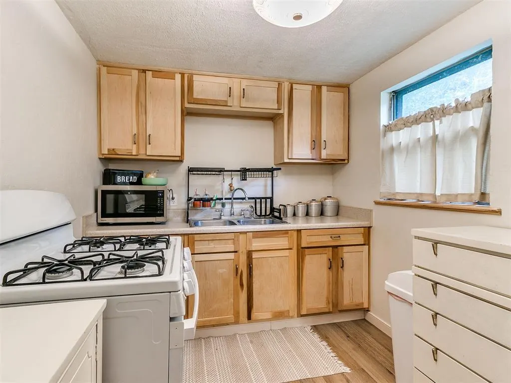 Photo 12 — 419 E Ash Street, Lexington, OK 73051