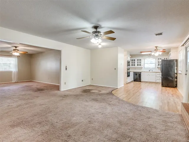 Photo 8 — 6829 NW 27th Street, Bethany, OK 73008