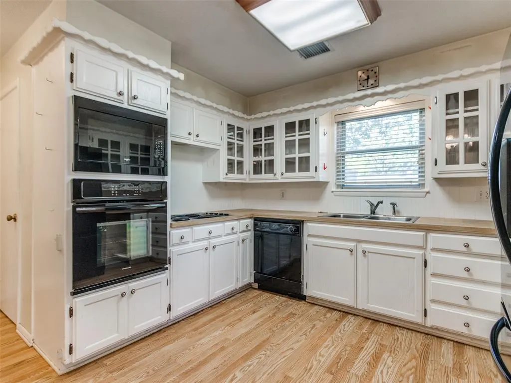 Photo 11 — 6829 NW 27th Street, Bethany, OK 73008