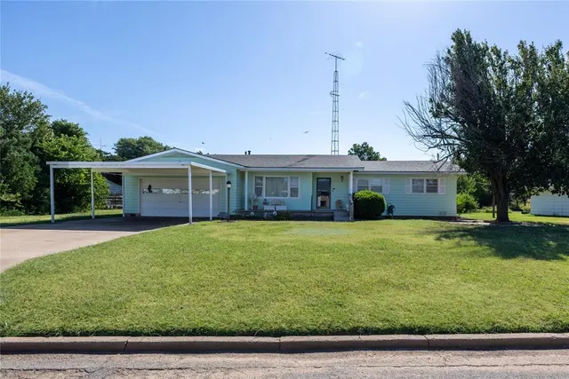 Front exterior — 821 N 1st Street, Okeene, OK 73763