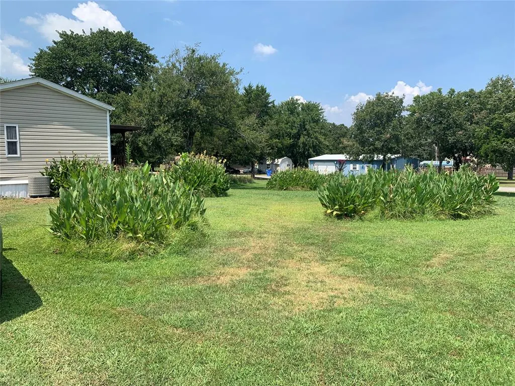 Photo 9 — 277 N Erie Street, Canadian, OK 74425