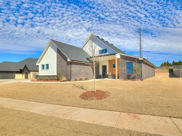 Photo 7 — 9608 Sultans Water Way, Yukon, OK 73099