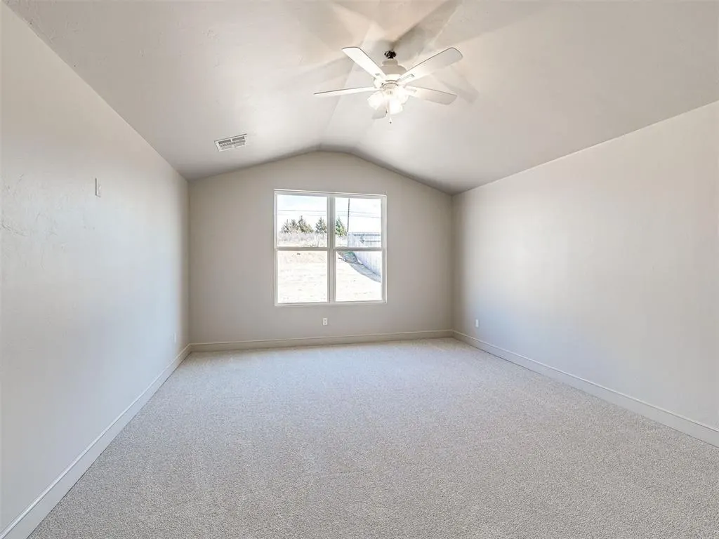 Photo 18 — 9608 Sultans Water Way, Yukon, OK 73099