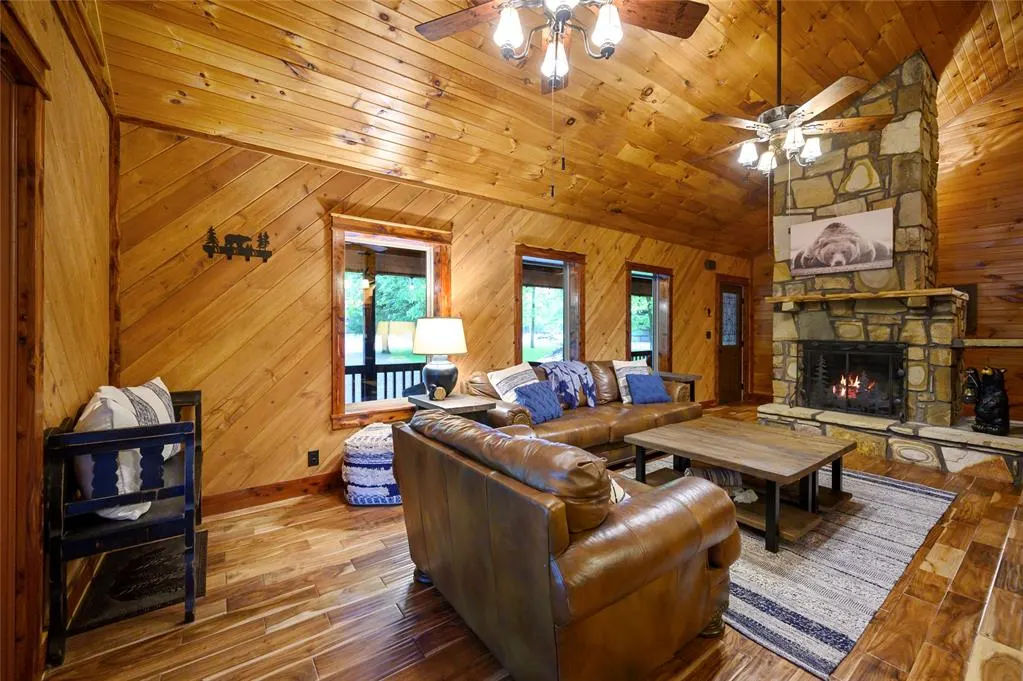 Photo 6 — 248 Woodland Circle, Broken Bow, OK 74728
