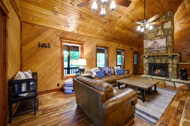 Photo 6 — 248 Woodland Circle, Broken Bow, OK 74728