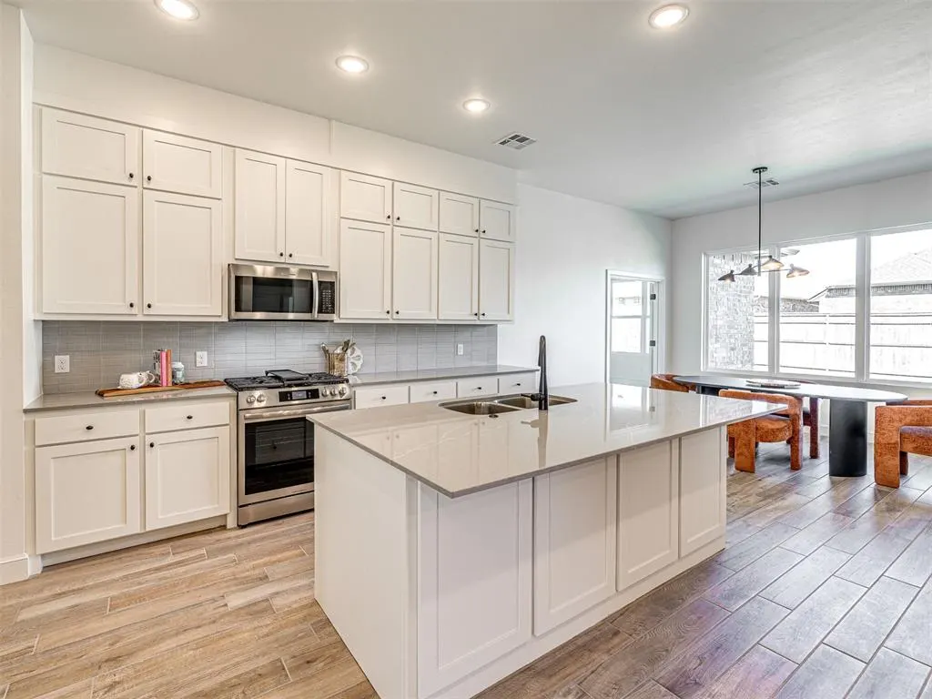 Photo 11 — 11013 NW 19th Street, Yukon, OK 73099
