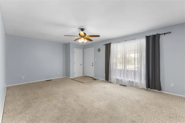 Photo 6 — 215 N Divsion Street, Konawa, OK 74849