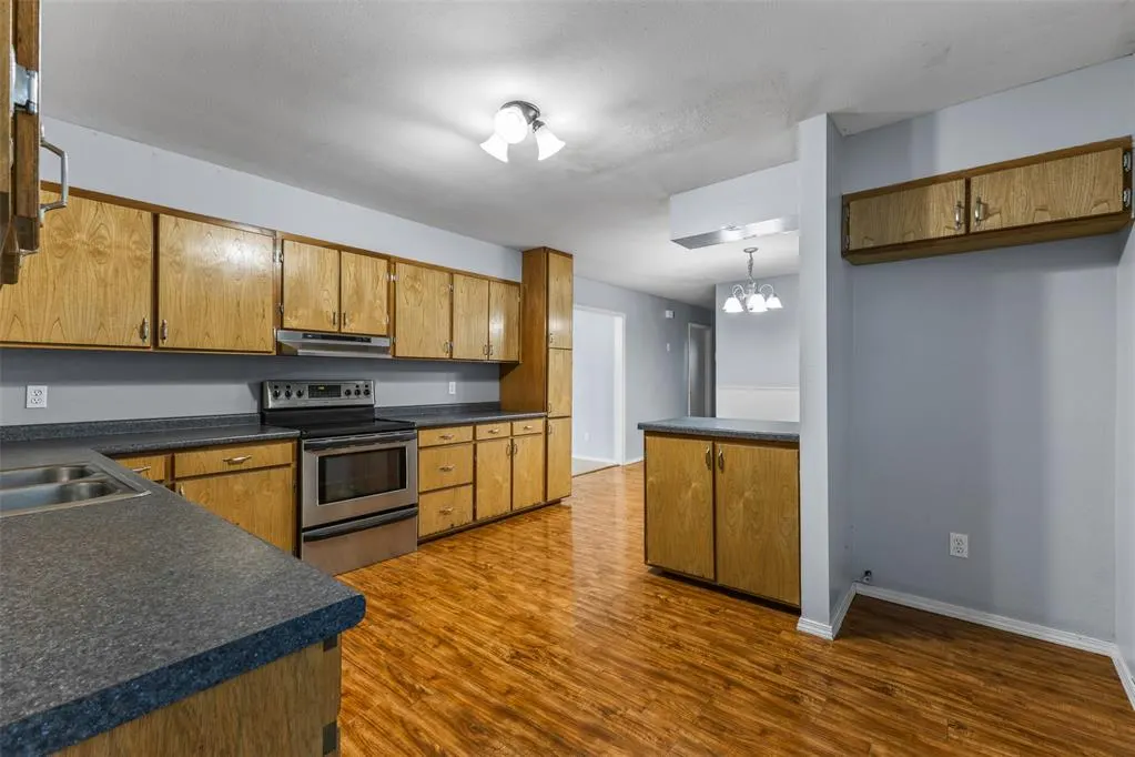 Photo 13 — 215 N Divsion Street, Konawa, OK 74849
