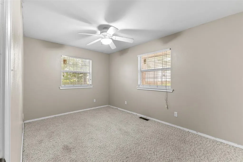 Photo 21 — 215 N Divsion Street, Konawa, OK 74849