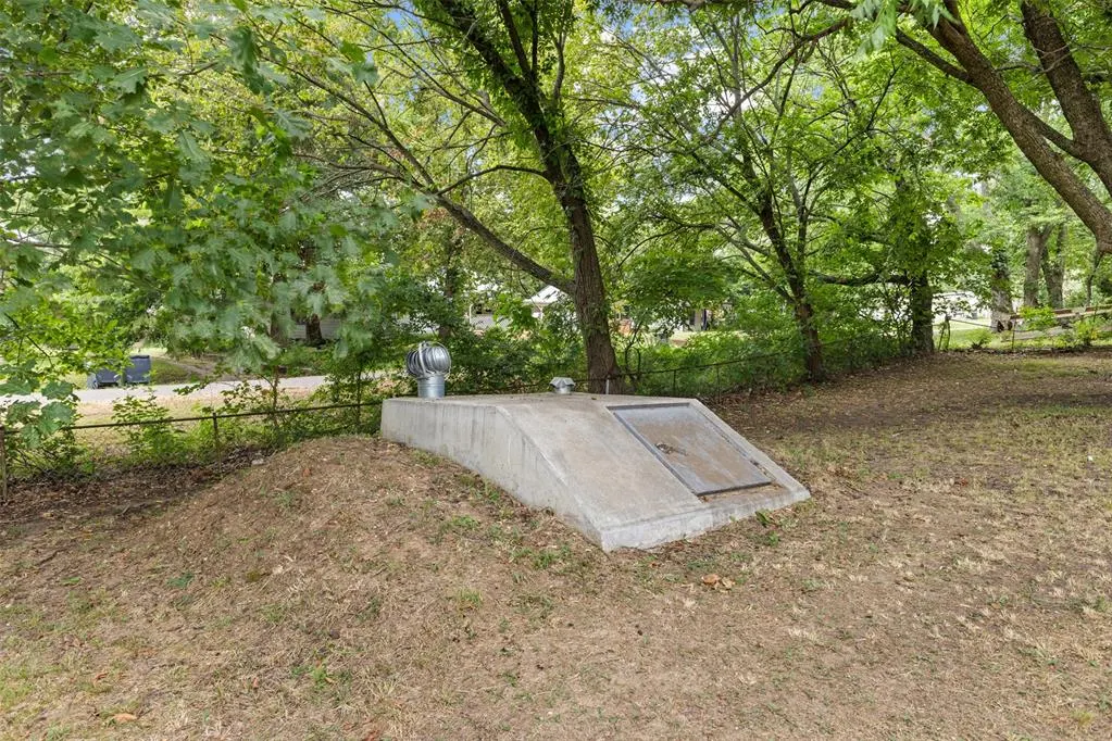 Photo 23 — 215 N Divsion Street, Konawa, OK 74849