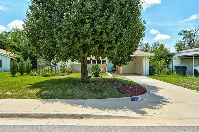 Photo 2 — 2716 NW 49th Street, Oklahoma City, OK 73112