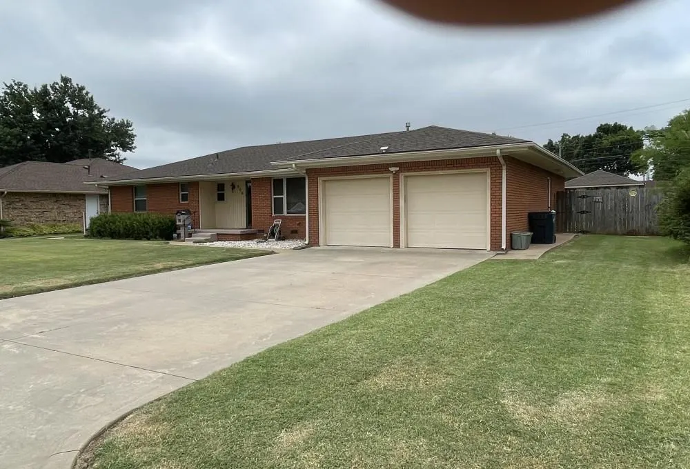 Photo 2 — 806 W Colorado Avenue, Anadarko, OK 73005