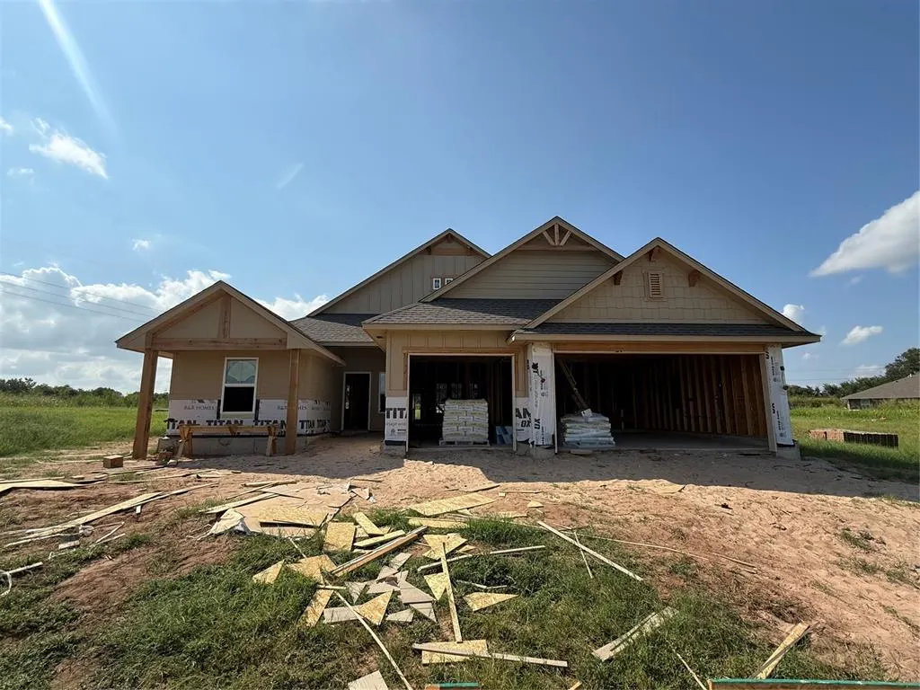 Front exterior — 3201 Canadian Trail Court, Noble, OK 73068