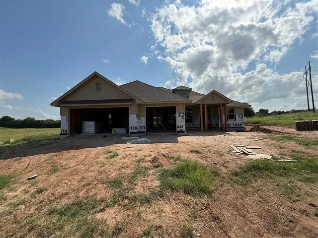 Front exterior — 3200 Canadian Trail Court, Noble, OK 73068