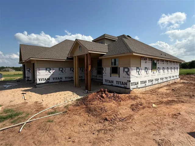 Photo 6 — 3200 Canadian Trail Court, Noble, OK 73068