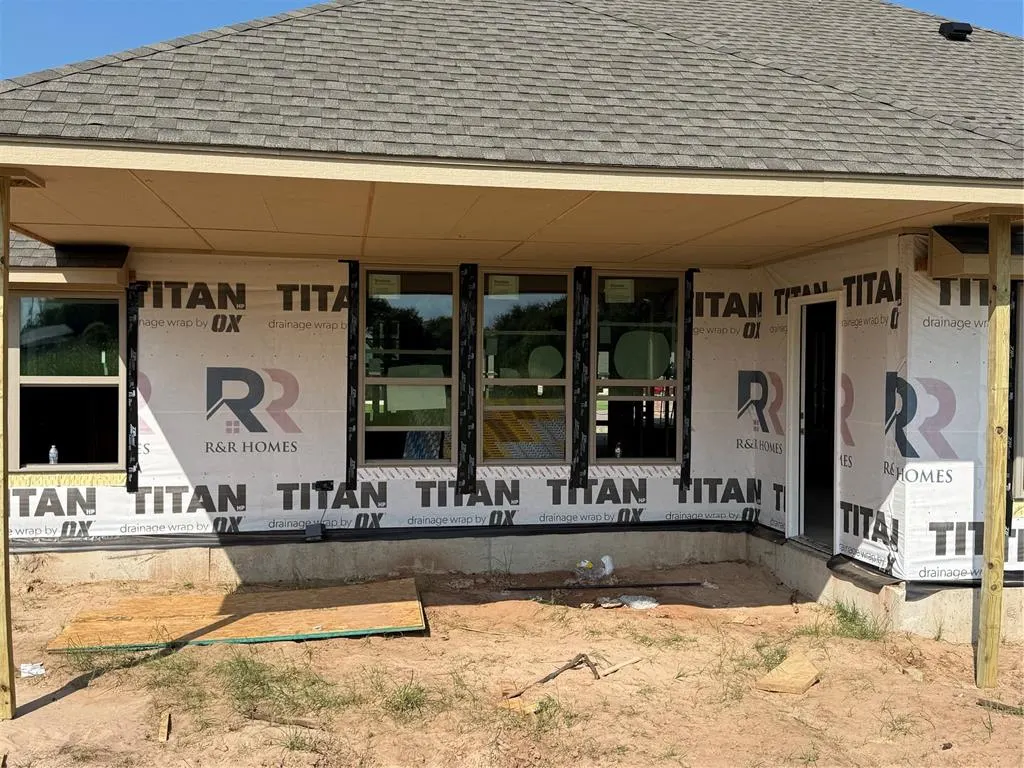 Photo 9 — 3200 Canadian Trail Court, Noble, OK 73068