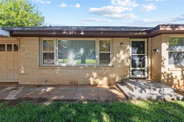 Photo 4 — 606 N 6th Street, Weatherford, OK 73096