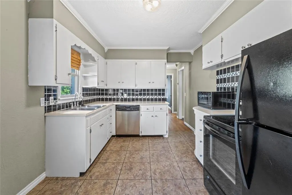 Photo 18 — 606 N 6th Street, Weatherford, OK 73096