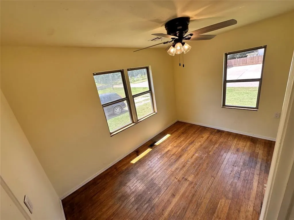 Photo 32 — 331 W Carl Hubbell Boulevard, Meeker, OK 74855