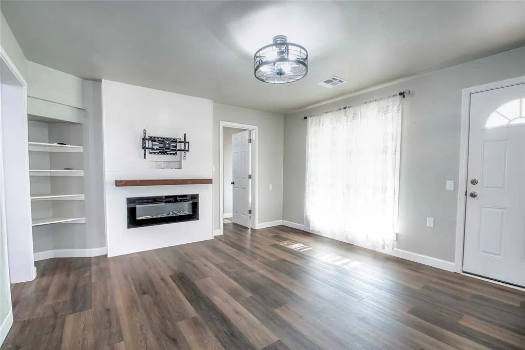 Photo 3 — 609 Dogwood Avenue, Wellston, OK 74881