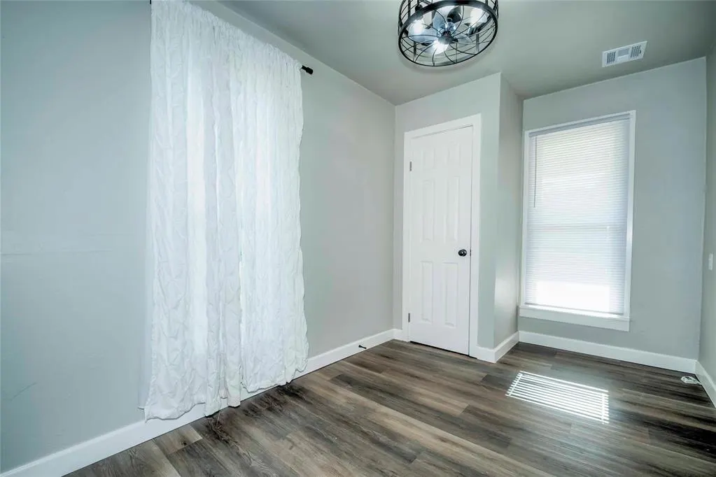 Photo 9 — 609 Dogwood Avenue, Wellston, OK 74881