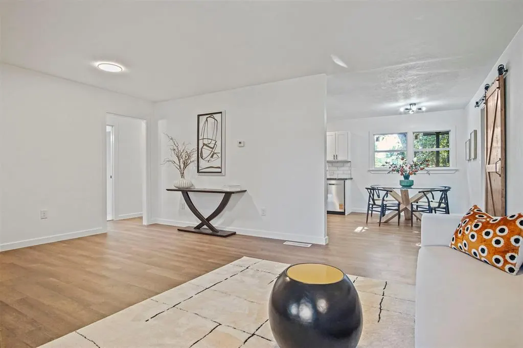 Photo 4 — 223 N 16th Street, Chickasha, OK 73018