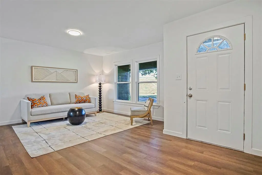 Photo 6 — 223 N 16th Street, Chickasha, OK 73018
