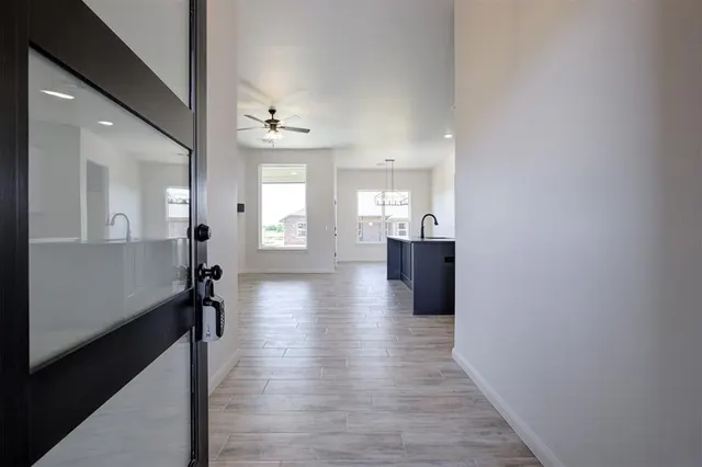 Photo 6 — 2020 W Flintlock Way, Mustang, OK 73064