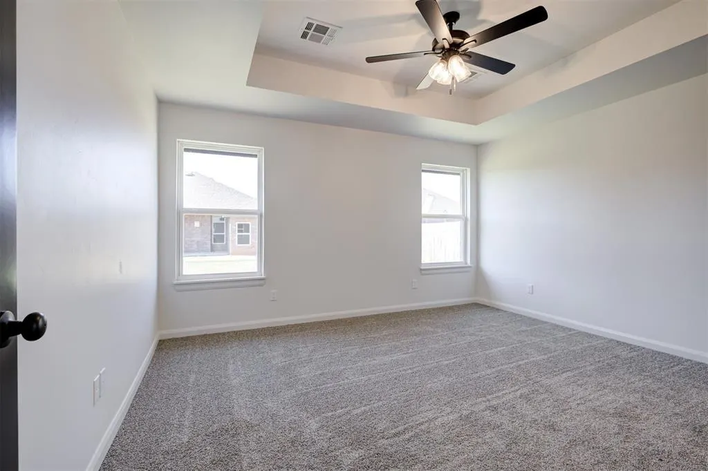 Photo 19 — 2020 W Flintlock Way, Mustang, OK 73064
