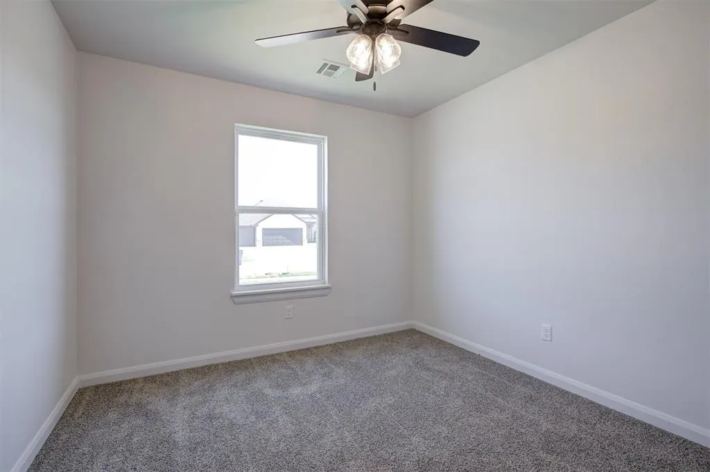 Photo 39 — 2020 W Flintlock Way, Mustang, OK 73064