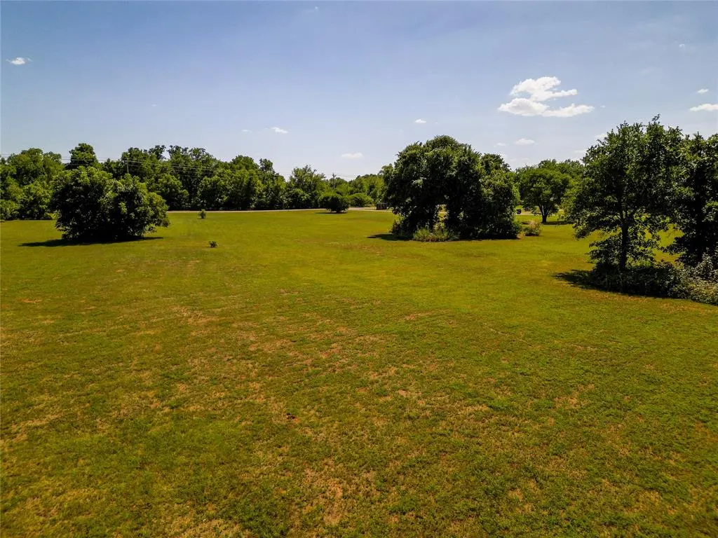 Photo 3 — Walnut Drive, Tuttle, OK 73089