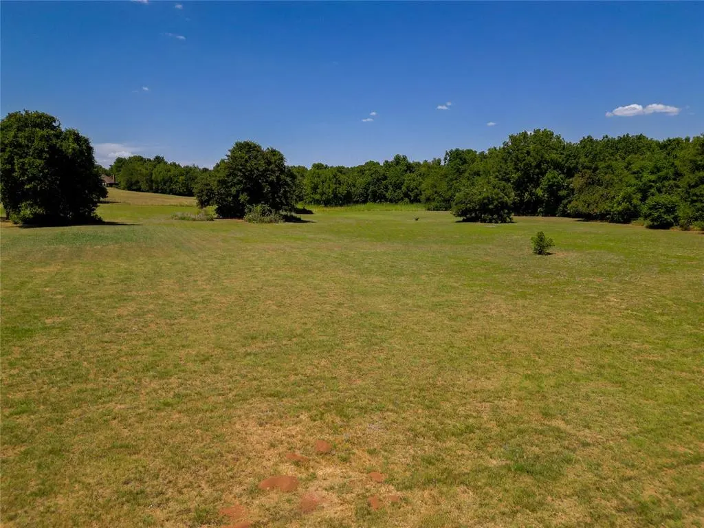 Photo 4 — Walnut Drive, Tuttle, OK 73089